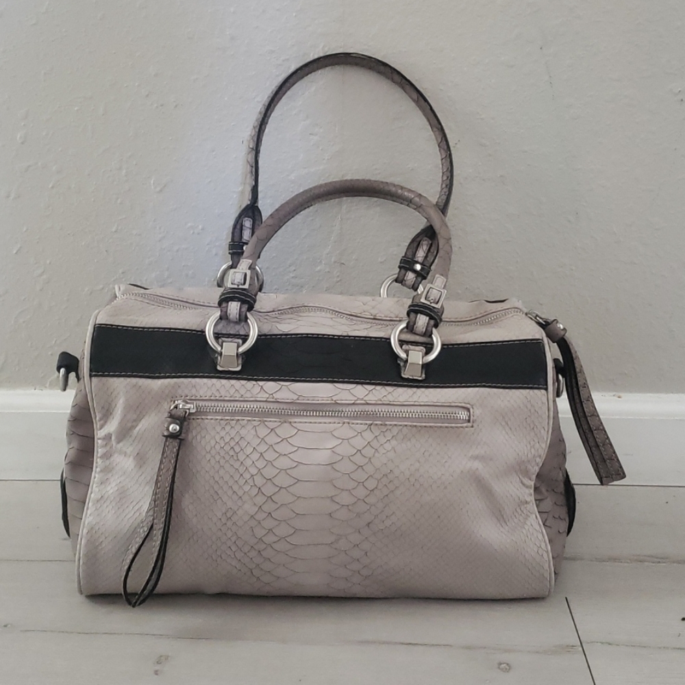 Guess by Marciano Python print - Picture 2 of 8